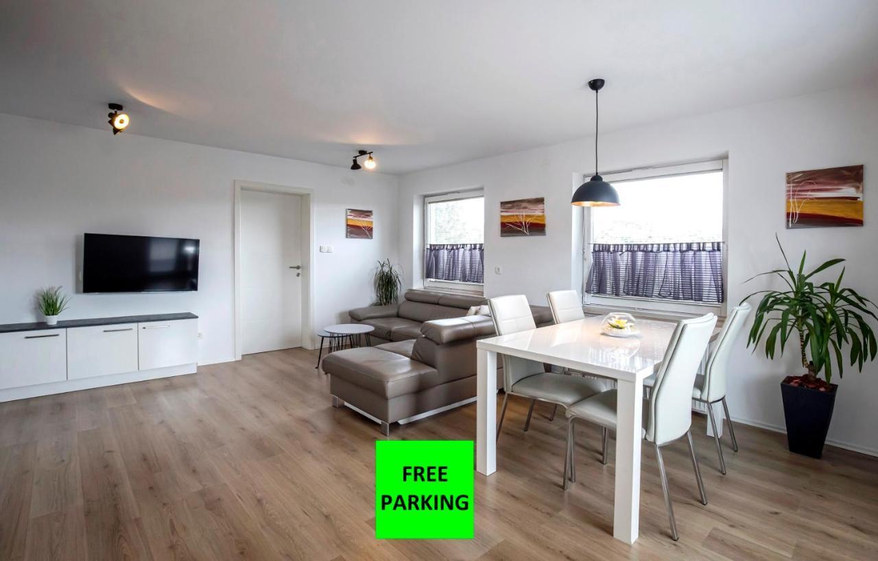 Apartments Vila Apolonia Λιουμπλιάνα Εξωτερικό φωτογραφία