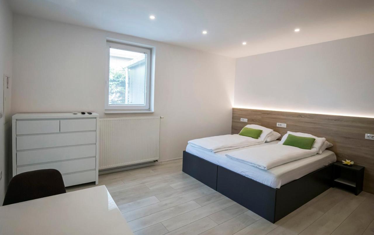 Apartments Vila Apolonia Λιουμπλιάνα Εξωτερικό φωτογραφία