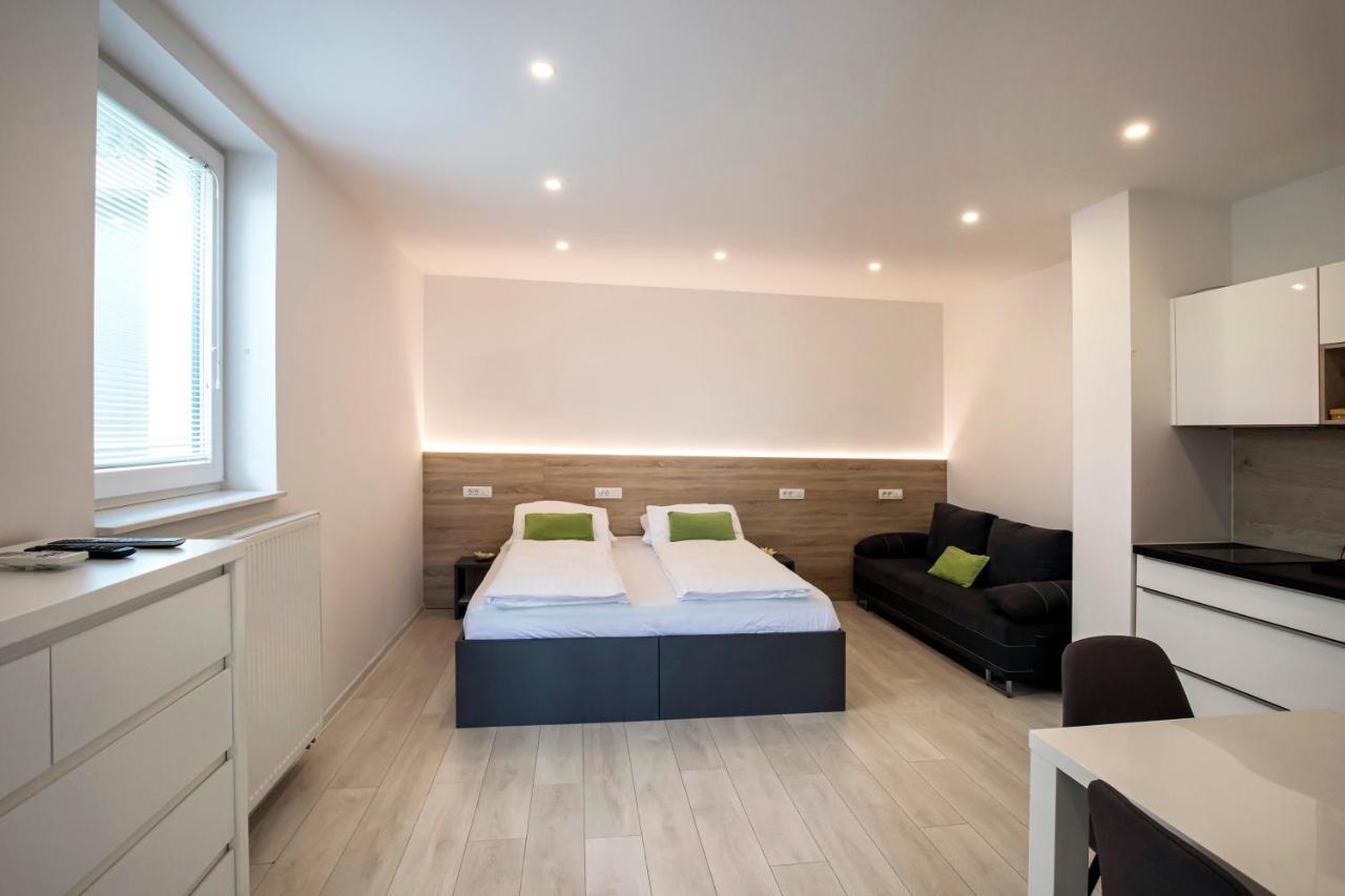 Apartments Vila Apolonia Λιουμπλιάνα Εξωτερικό φωτογραφία