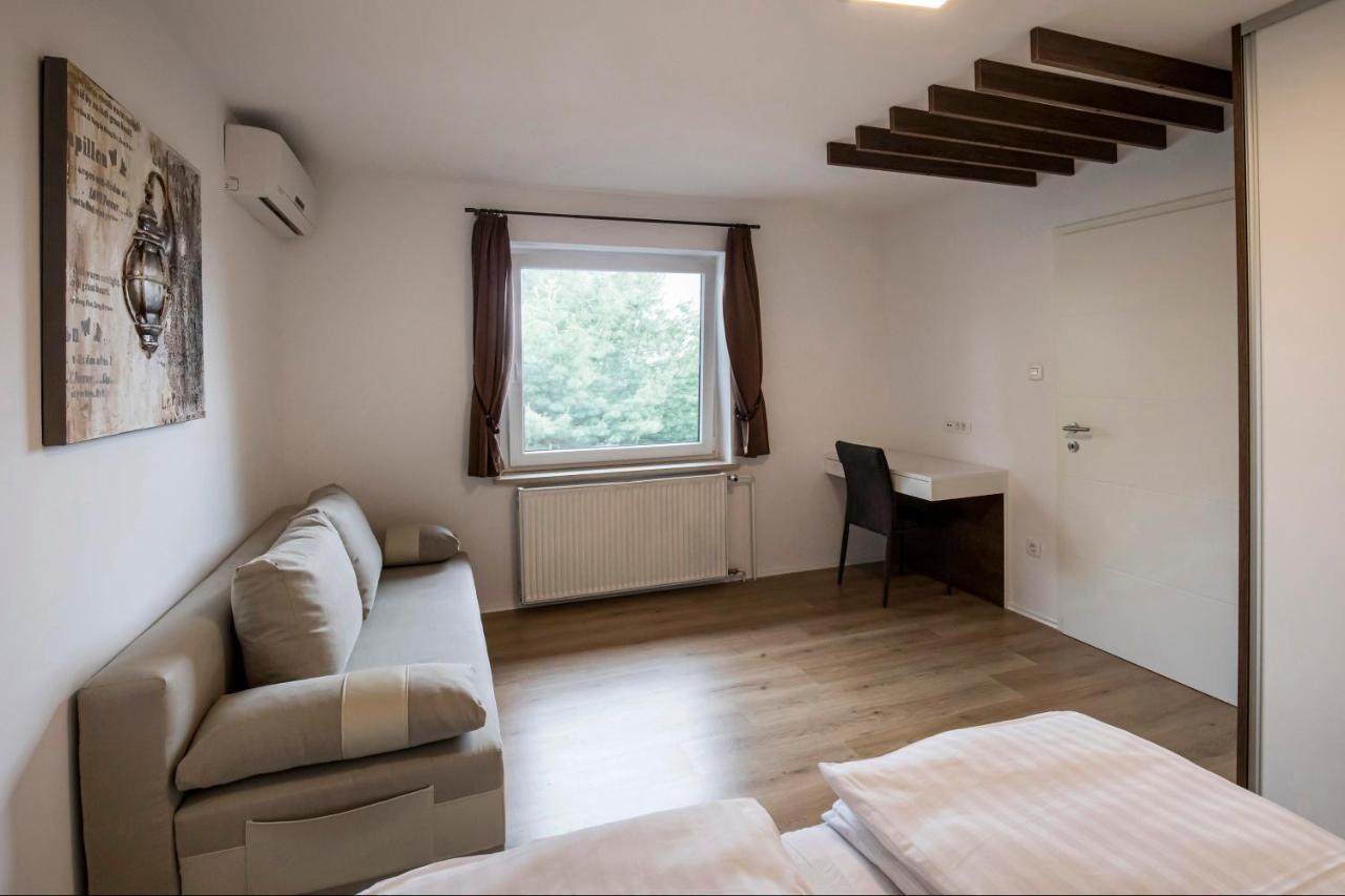 Apartments Vila Apolonia Λιουμπλιάνα Εξωτερικό φωτογραφία